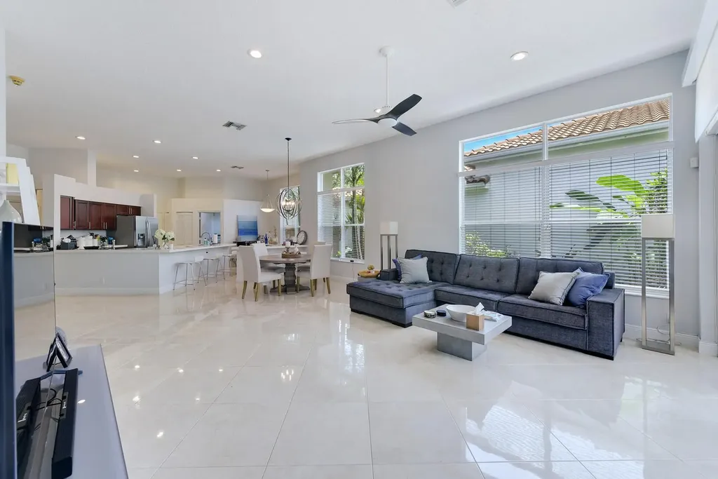 6685 NW 24th Terrace Boca Raton FL 33496