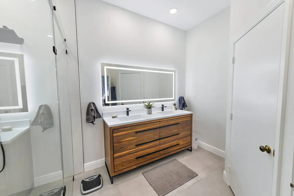 6685 NW 24th Terrace Boca Raton FL 33496