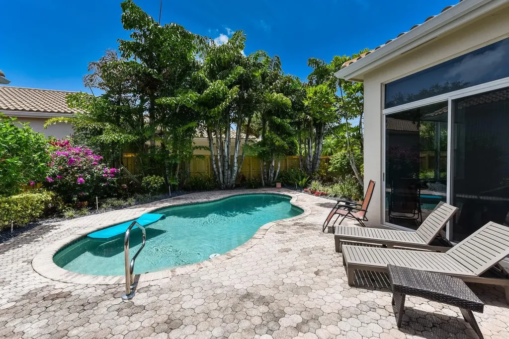 6685 NW 24th Terrace Boca Raton FL 33496