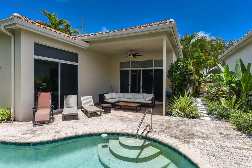 6685 NW 24th Terrace Boca Raton FL 33496