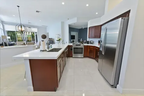 6685 NW 24th Terrace Boca Raton FL 33496