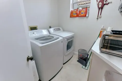 6685 NW 24th Terrace Boca Raton FL 33496