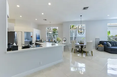 6685 NW 24th Terrace Boca Raton FL 33496
