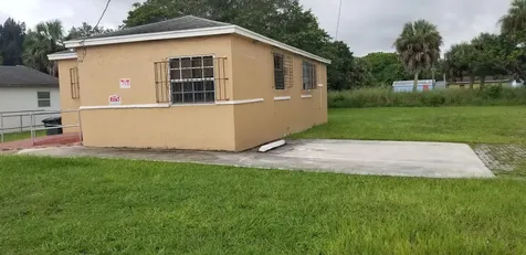1607 Avenue Fort Pierce FL 34950