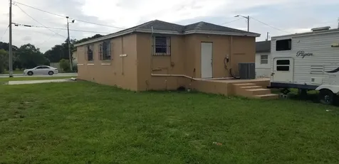 1607 Avenue Fort Pierce FL 34950