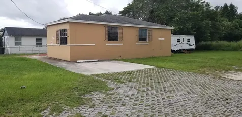 1607 Avenue Fort Pierce FL 34950