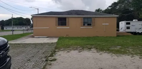 1607 Avenue Fort Pierce FL 34950