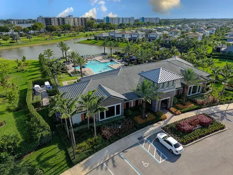 4463 Providence Way Oakland Park FL 33309