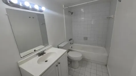 15221 NE 6th Avenue Miami FL 33162