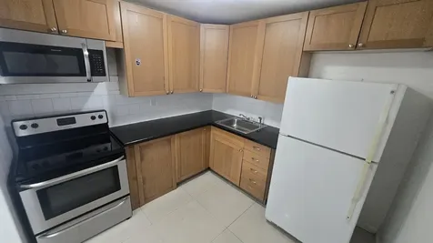 15221 NE 6th Avenue Miami FL 33162
