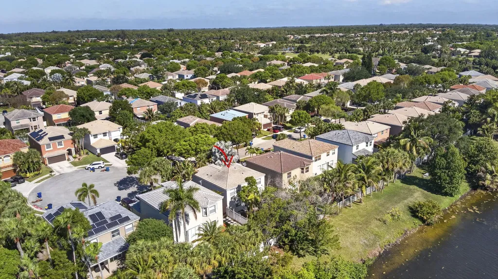 1104 Oakwater Drive Royal Palm Beach FL 33411