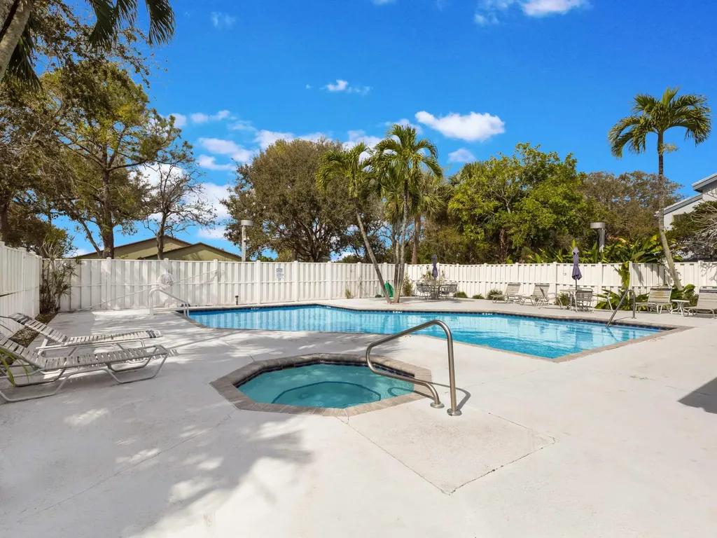 9810 Nickels Boulevard Boynton Beach FL 33436