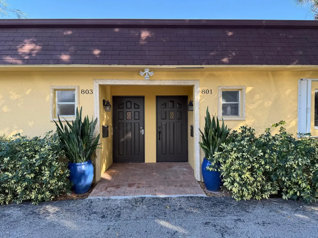 801 NE 2nd Avenue Delray Beach FL 33444