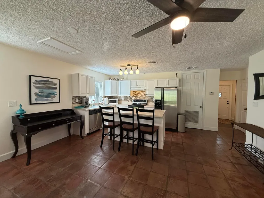 801 NE 2nd Avenue Delray Beach FL 33444
