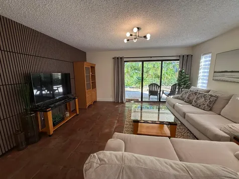 801 NE 2nd Avenue Delray Beach FL 33444