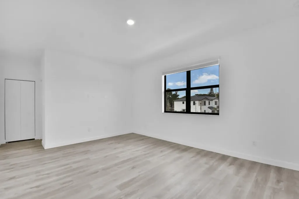 4074 Highland Oaks Drive Pompano Beach FL 33069
