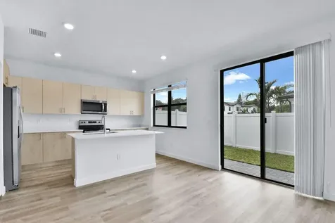 4074 Highland Oaks Drive Pompano Beach FL 33069