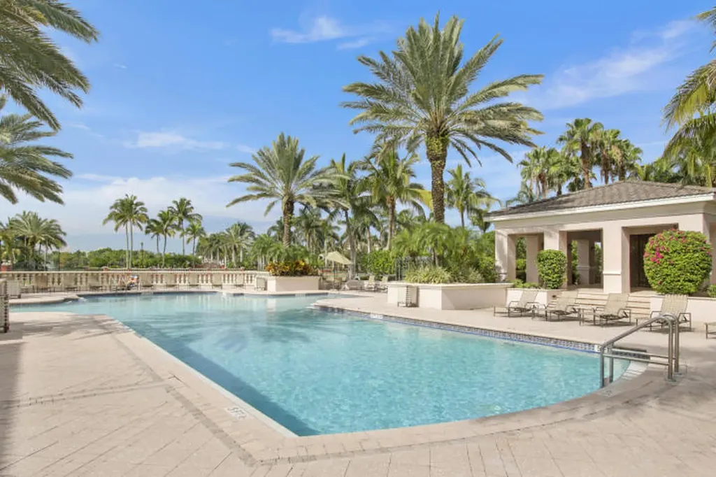2726 Anzio Court Palm Beach Gardens FL 33410