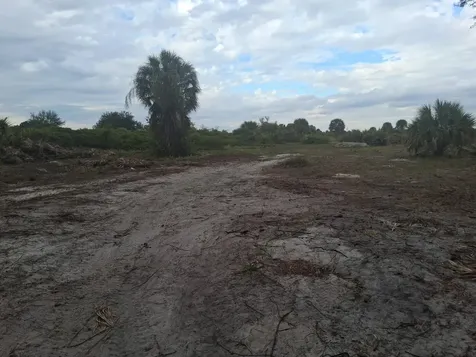 21583 NW 274th Street Okeechobee FL 34972