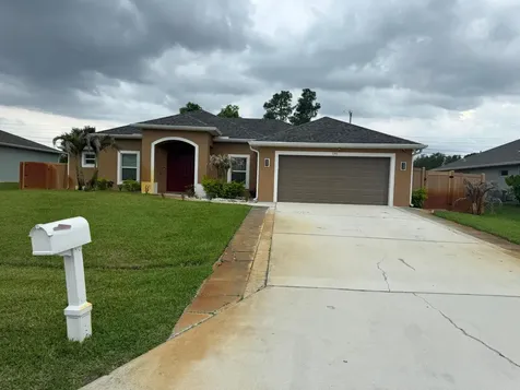 170 SW Pilsner Circle Port St Lucie FL 34953