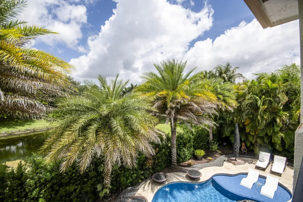 3581 Collonade Drive Wellington FL 33449