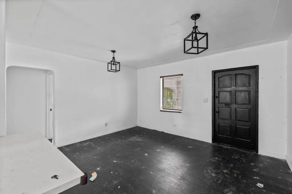 515 NW 88th Street El Portal FL 33150