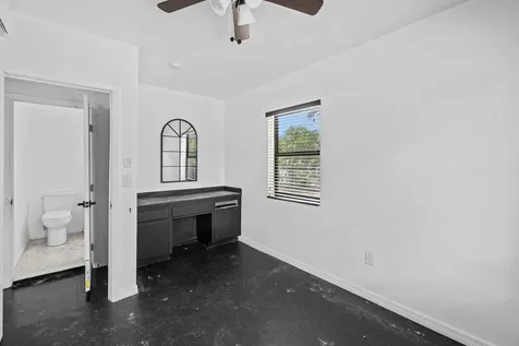 515 NW 88th Street El Portal FL 33150