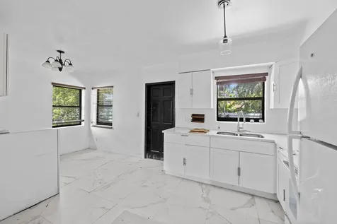515 NW 88th Street El Portal FL 33150