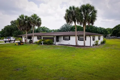 11405 NW 2nd Terrace Okeechobee FL 34972