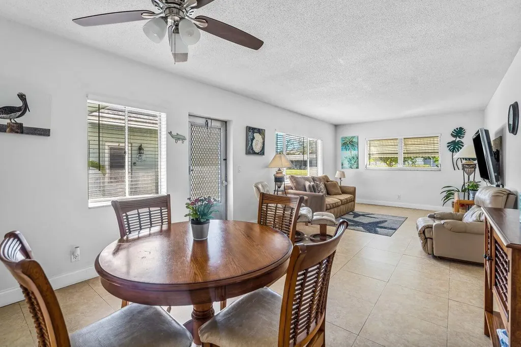 262 SE 9th Avenue Deerfield Beach FL 33441
