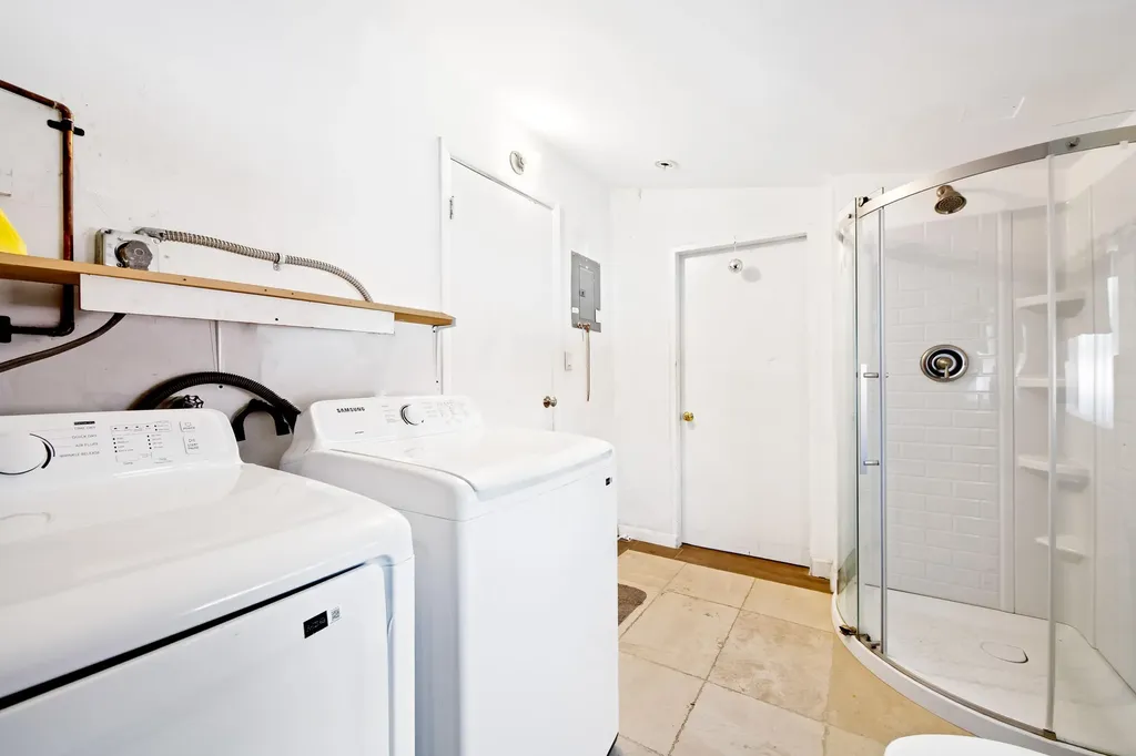 2300 NE 12th Avenue Pompano Beach FL 33064