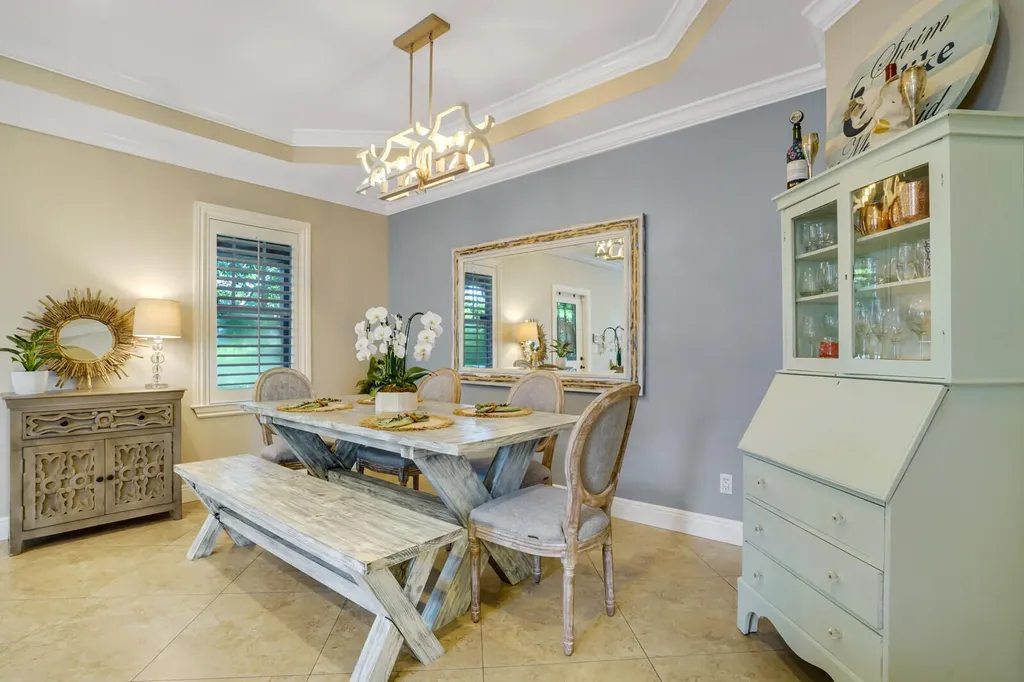 715 SW 25th Place Boynton Beach FL 33435