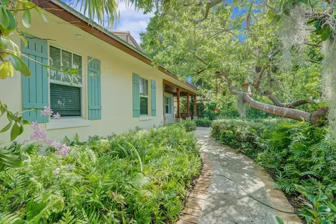 715 SW 25th Place Boynton Beach FL 33435