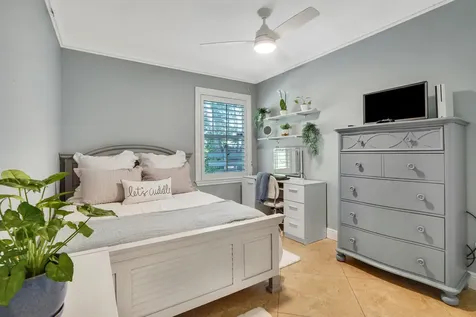 715 SW 25th Place Boynton Beach FL 33435