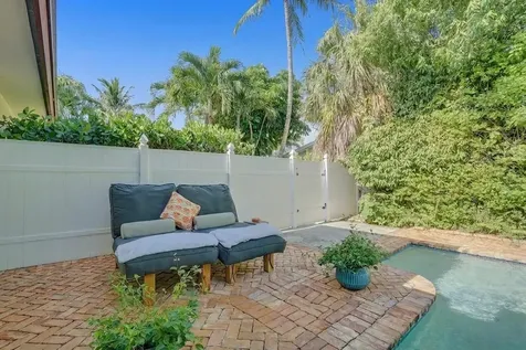 715 SW 25th Place Boynton Beach FL 33435