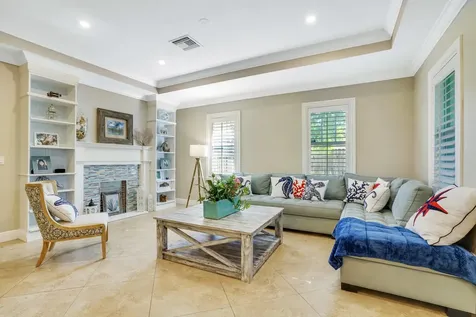 715 SW 25th Place Boynton Beach FL 33435