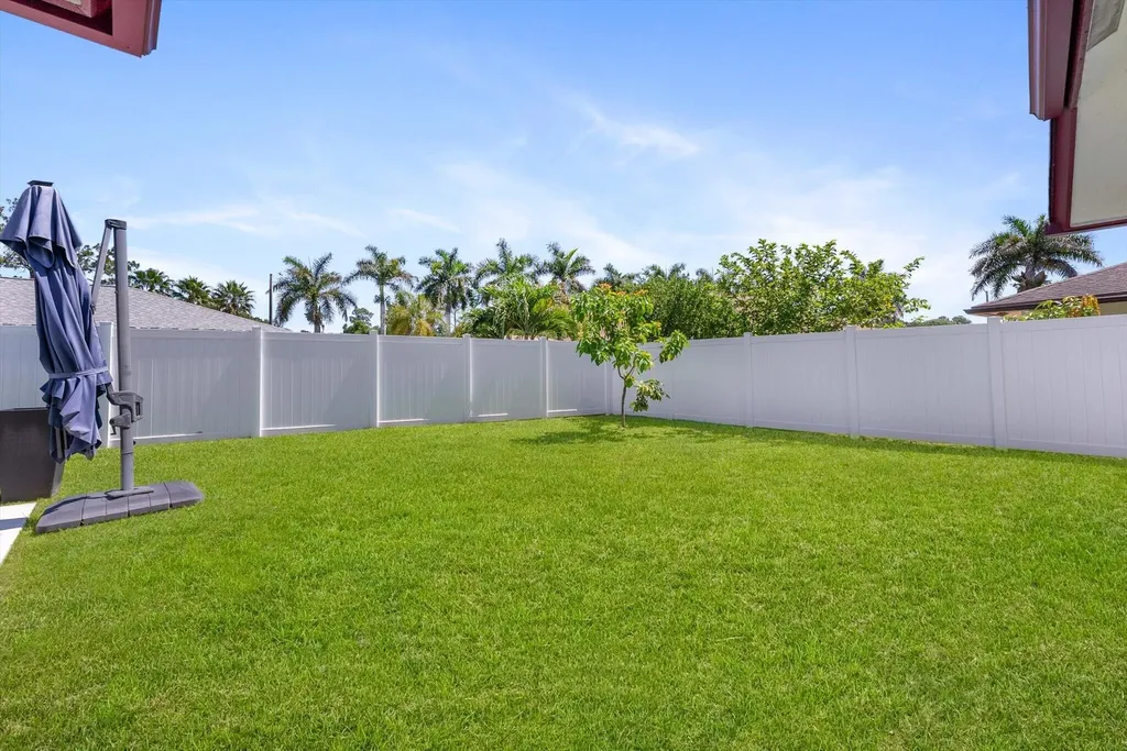 107 Sycamore Drive Royal Palm Beach FL 33411