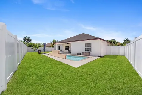 107 Sycamore Drive Royal Palm Beach FL 33411