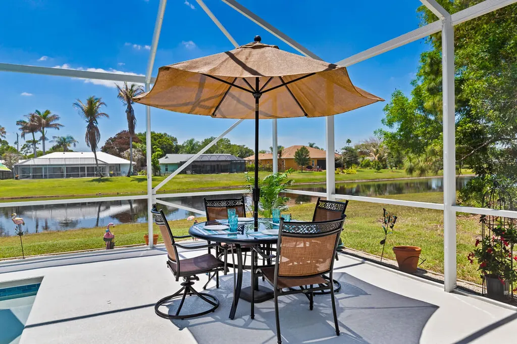 2549 SE Lyman Circle Port St Lucie FL 34952