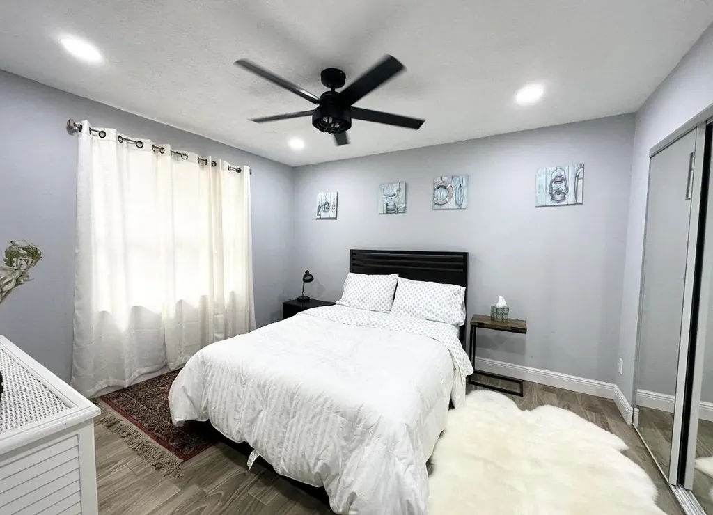 1392 Riverside Circle Wellington FL 33414