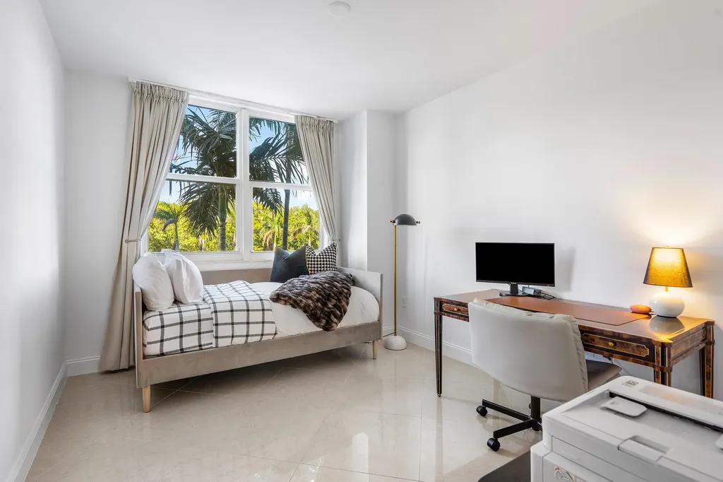 700 E Boynton Beach Boulevard Boynton Beach FL 33435