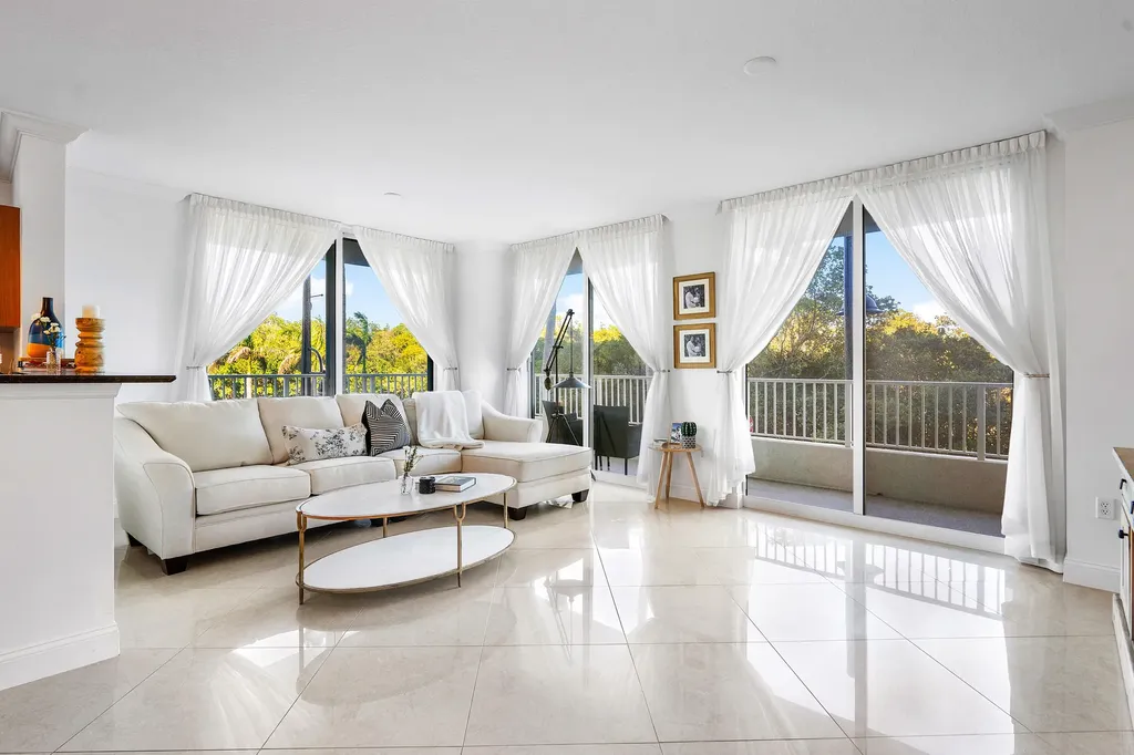 700 E Boynton Beach Boulevard Boynton Beach FL 33435