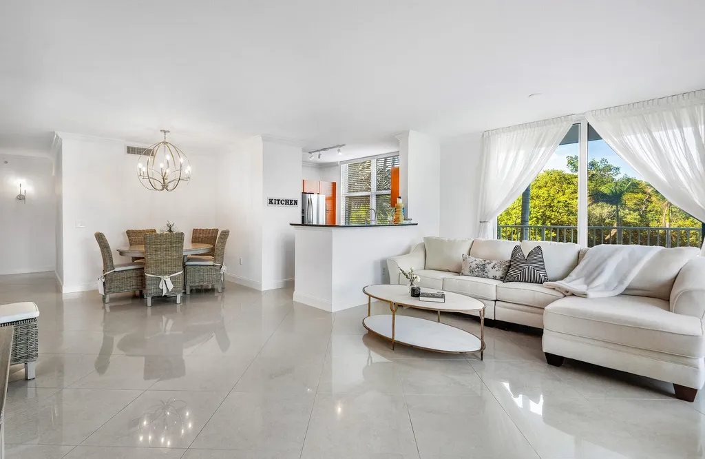 700 E Boynton Beach Boulevard Boynton Beach FL 33435