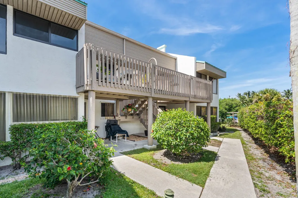 412 Southwind Drive North Palm Beach FL 33408