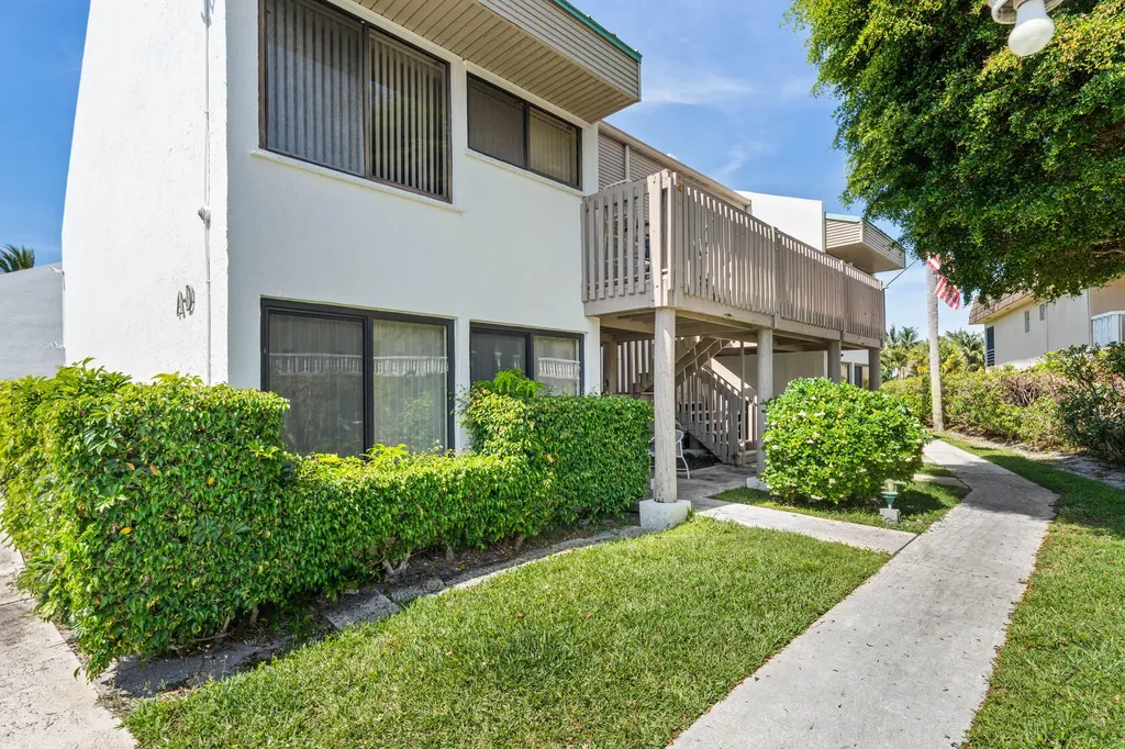 412 Southwind Drive North Palm Beach FL 33408