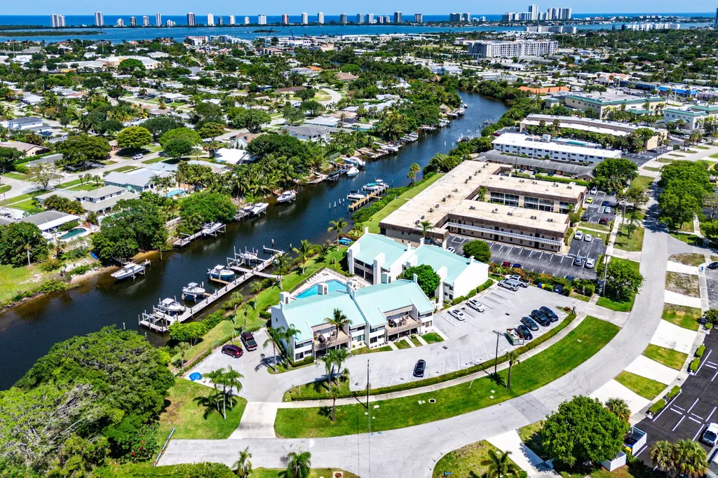 412 Southwind Drive North Palm Beach FL 33408
