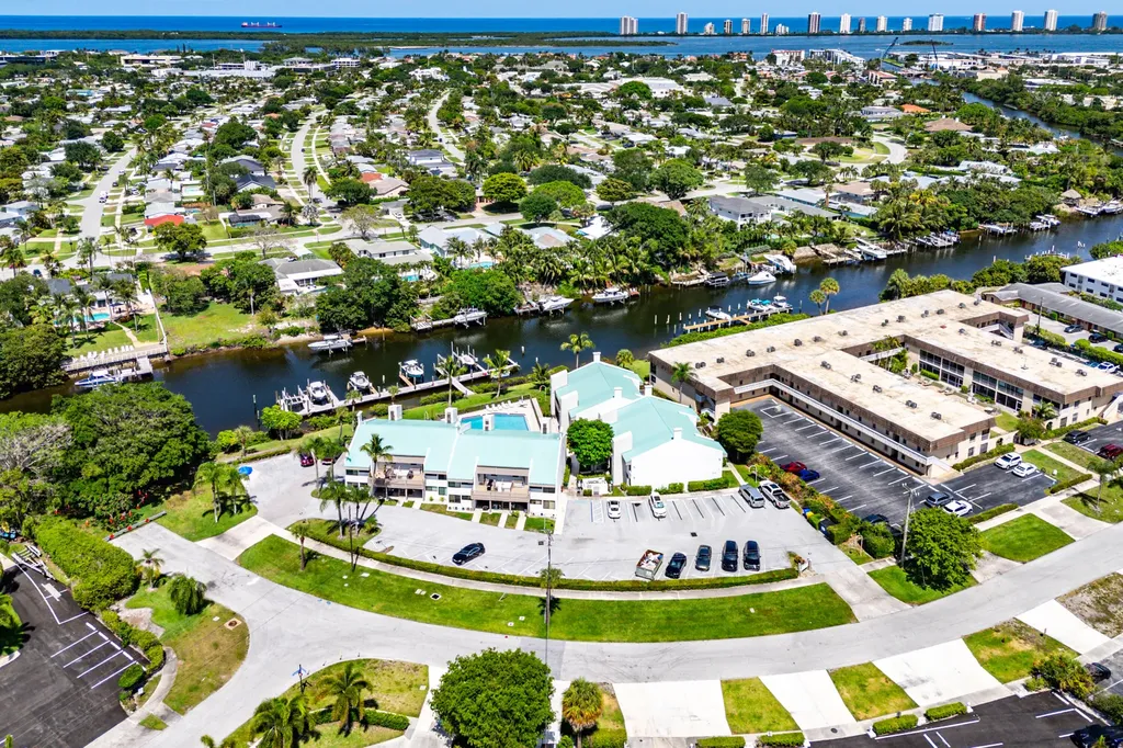 412 Southwind Drive North Palm Beach FL 33408