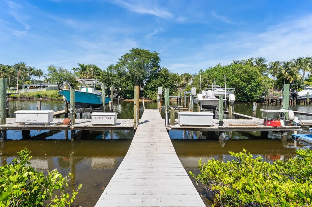 412 Southwind Drive North Palm Beach FL 33408