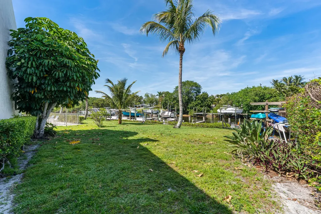 412 Southwind Drive North Palm Beach FL 33408