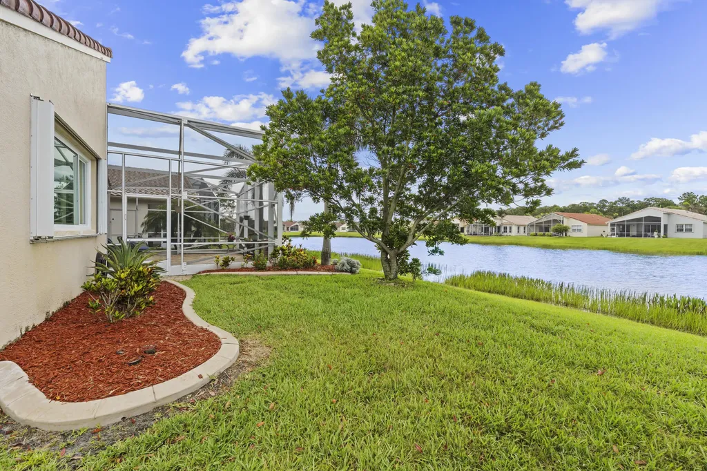 394 Springview Loop Port St Lucie FL 34986